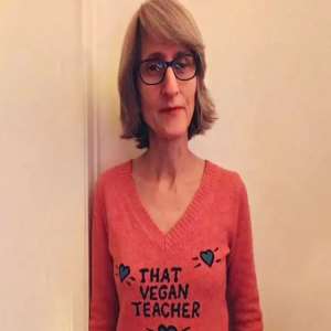That Vegan Teacher Birthday, Real Name, Age, Weight, Height, Family